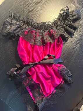 VTG 80’s Dolores for Poirette Fuchsia Pink Satin & Black Lace Teddy Onesie